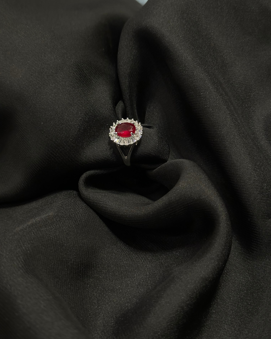 Sapphire Elegant Stone In White Disk Stainless Ring