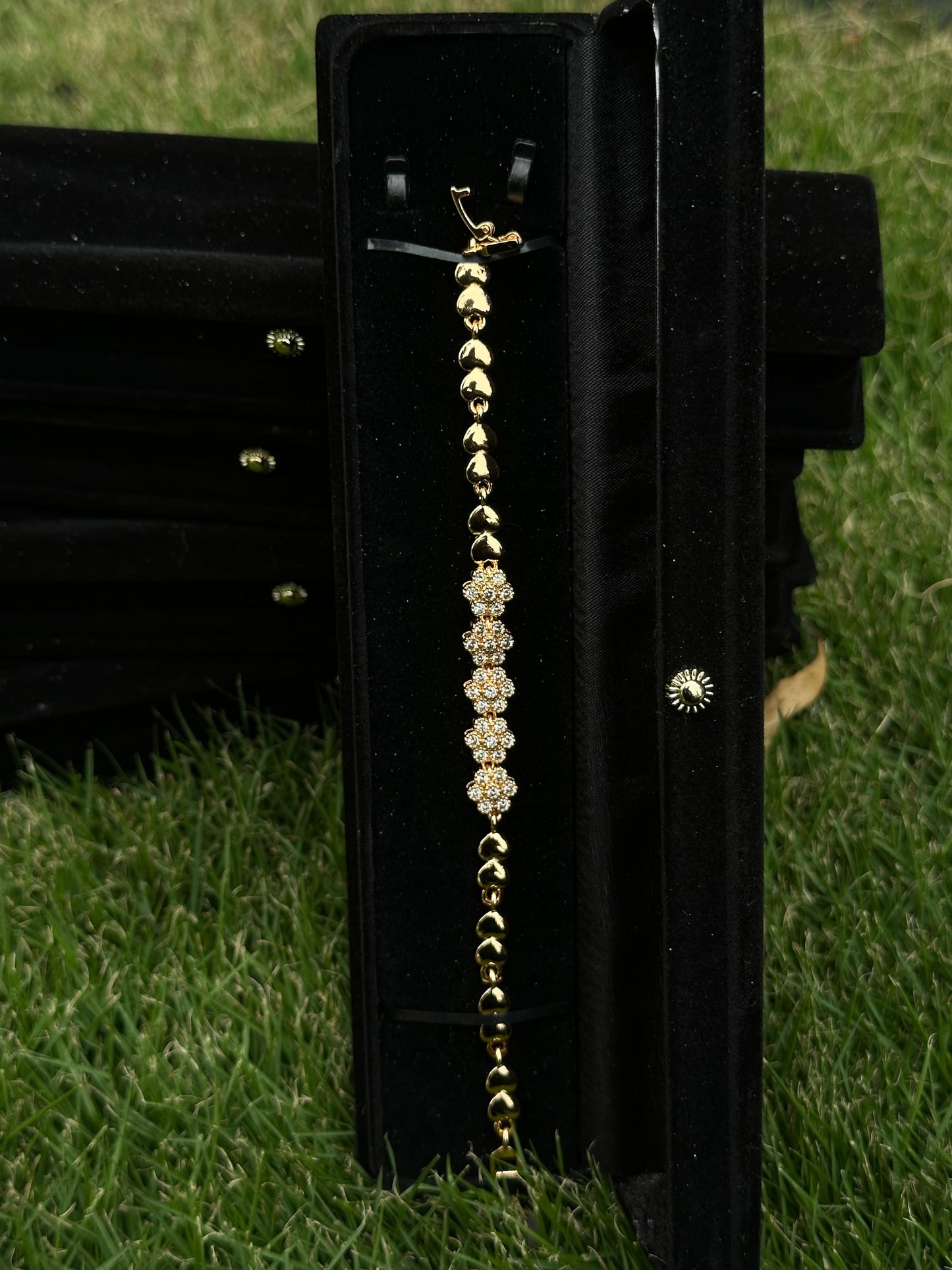 Heart Bead Bracelet with Floral Stone Centerpiece