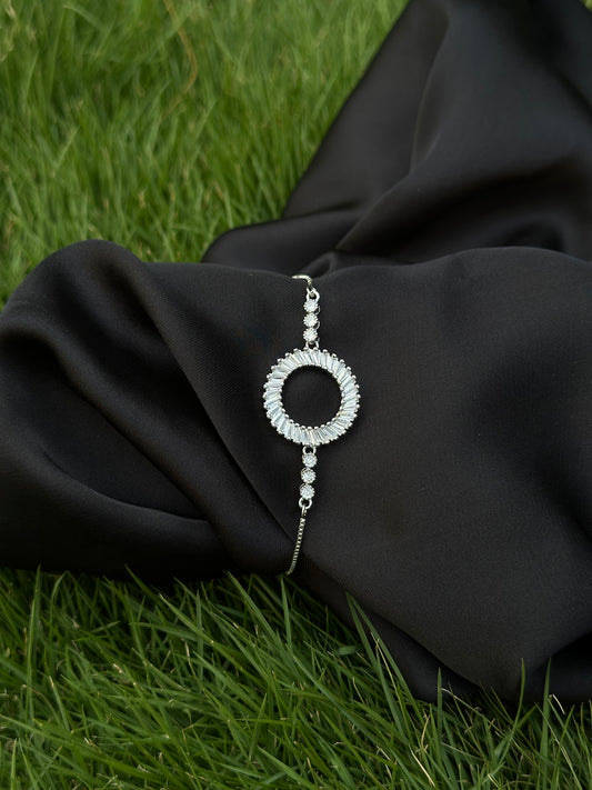 Elegant Stainless Steel Bracelet with Circular Diamond Design