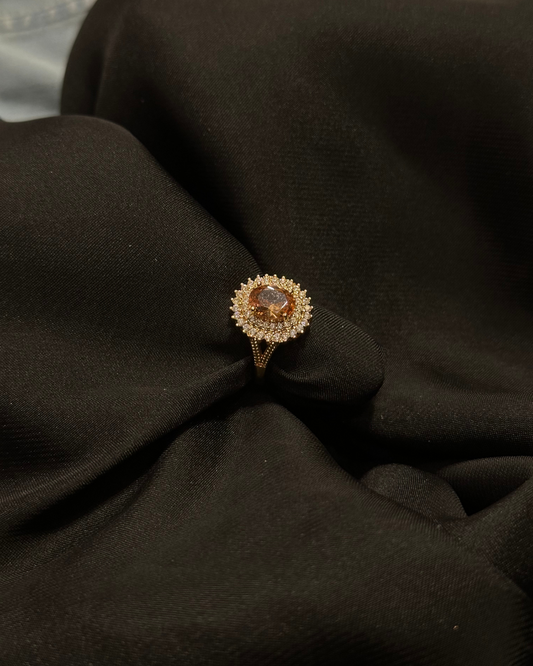 Sapphire Elegant Stone In Golden Disk One Carat Stainless Ring