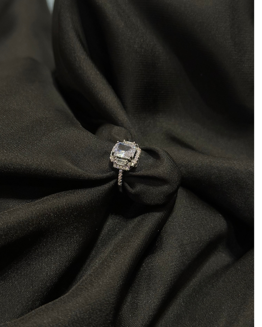 Cushion-Cut Stone In One Carat Stainless Ring